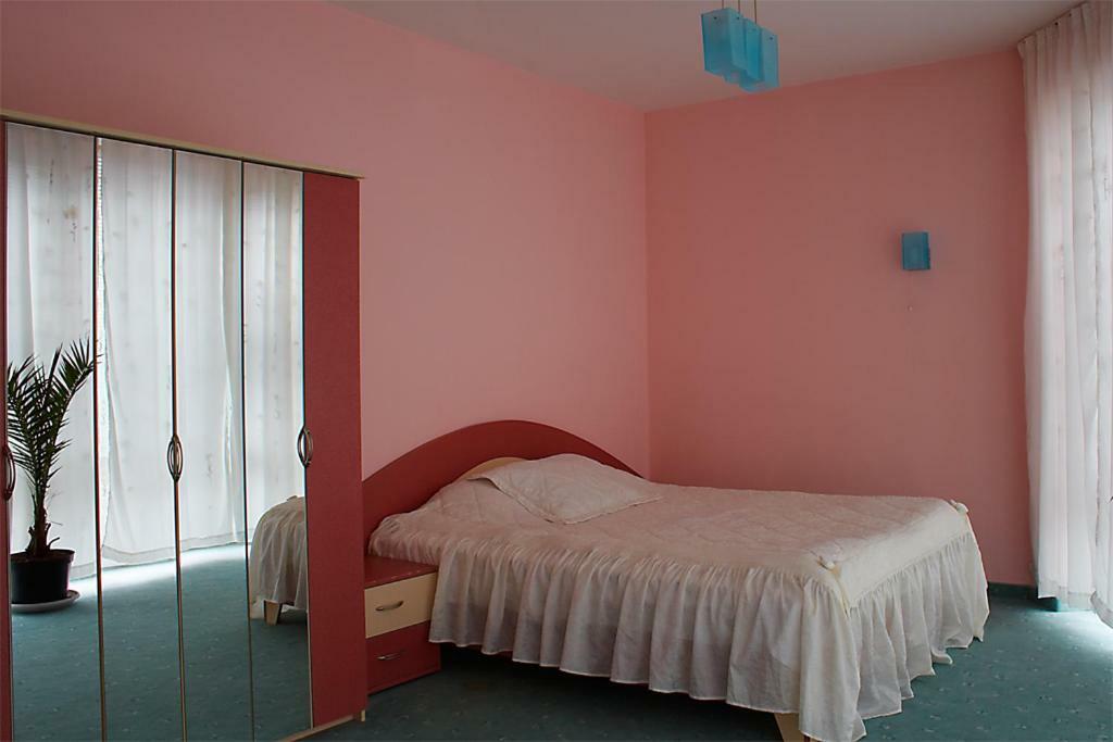 Hotel Kamelia فارنا المظهر الخارجي الصورة